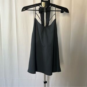 NWT's Under Armour Heat Gear Women's Black Keyhole Back Exercise Tank, Large